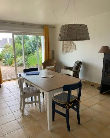 Maison 400m De La Holiday home